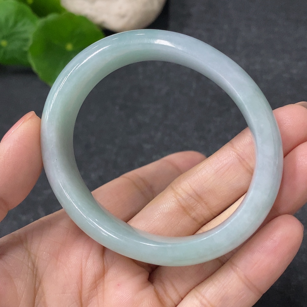 F34030355 Jadeite Imperial Concubine Bracelet Size 52.5/45.5mm Total Weight Approx. 49.31g