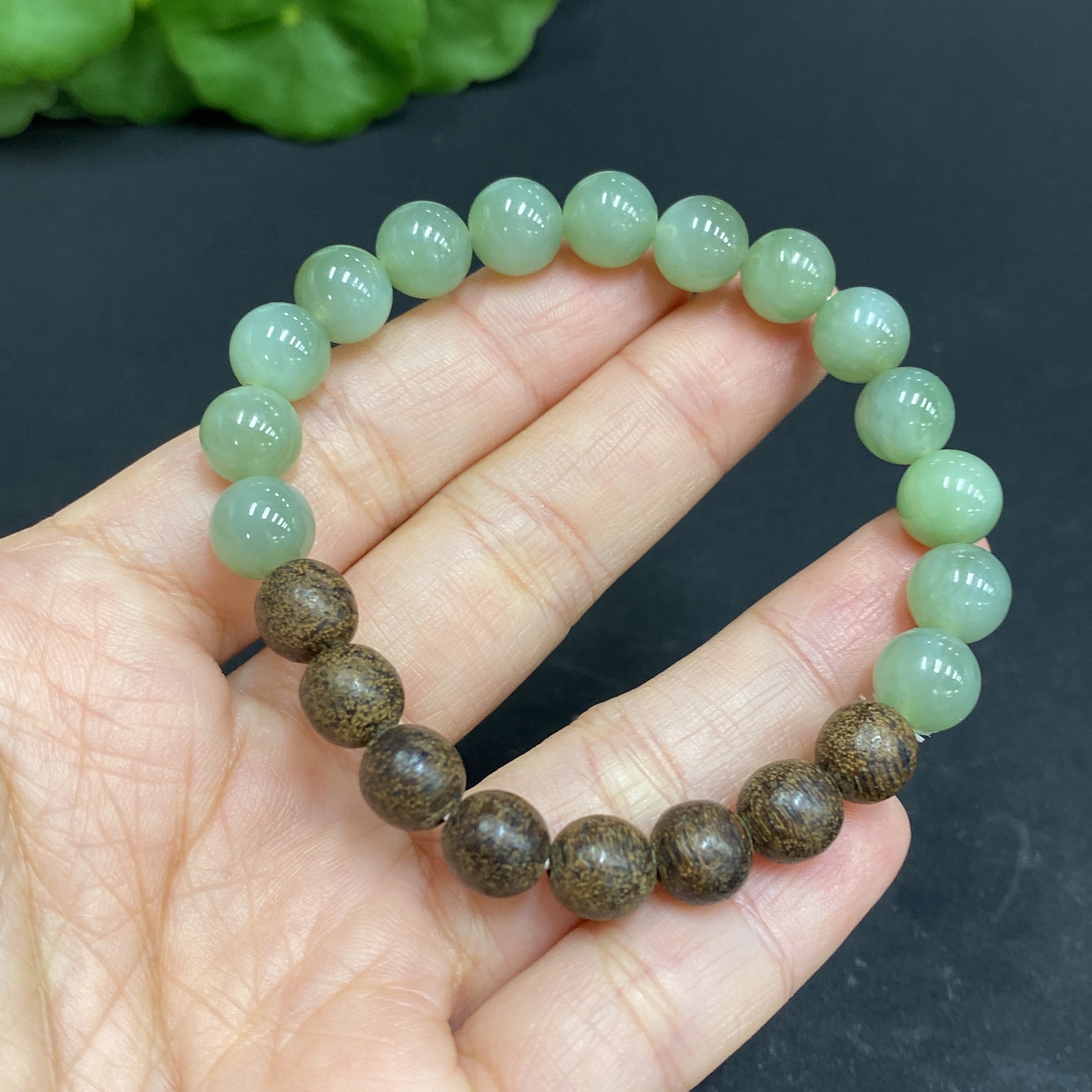 H33902933 Hetian Jade Bracelet, approx. 8mm beads, total weight approx. 13.3g, non-Hetian Jade accessory beads