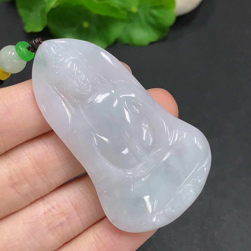 F35079353 Jadeite Guanyin Pendant, Total Weight Approx. 26.6g (Including Rope Weight), Matching Beads Not Jadeite