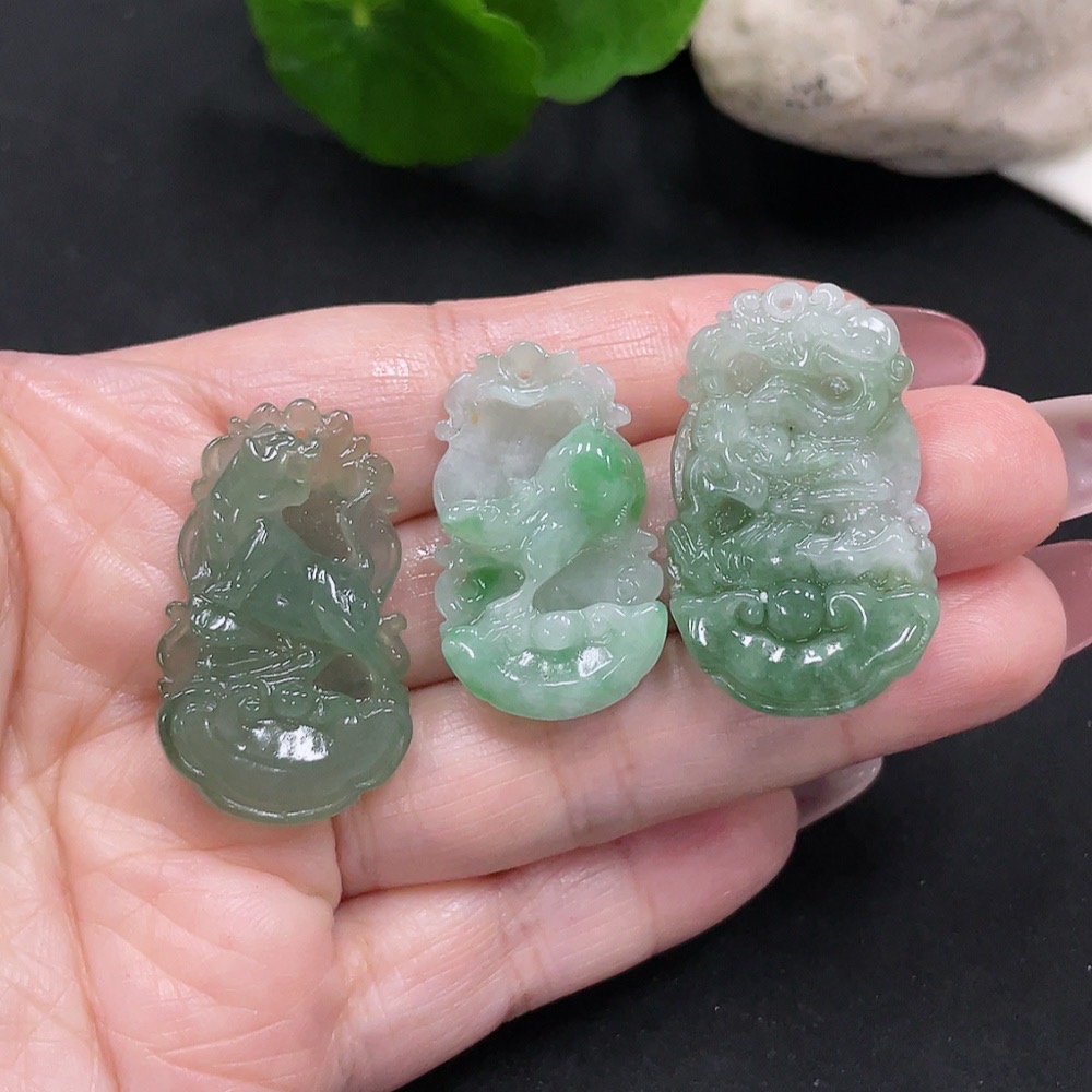 F34033816 Jadeite Pendants Sell as a Lot