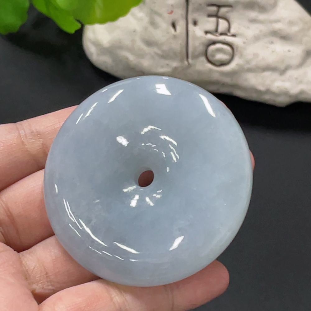 F34019132 Jadeite Safety Pendant, Total Weight Approximately 82.9g