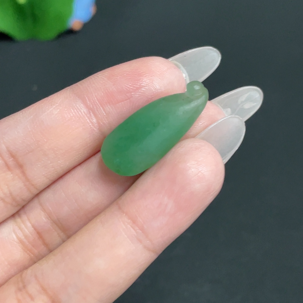 H27082444 African Emerald (Dulong Jade)