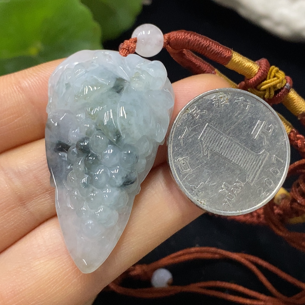 F09655249 JadeitePendant