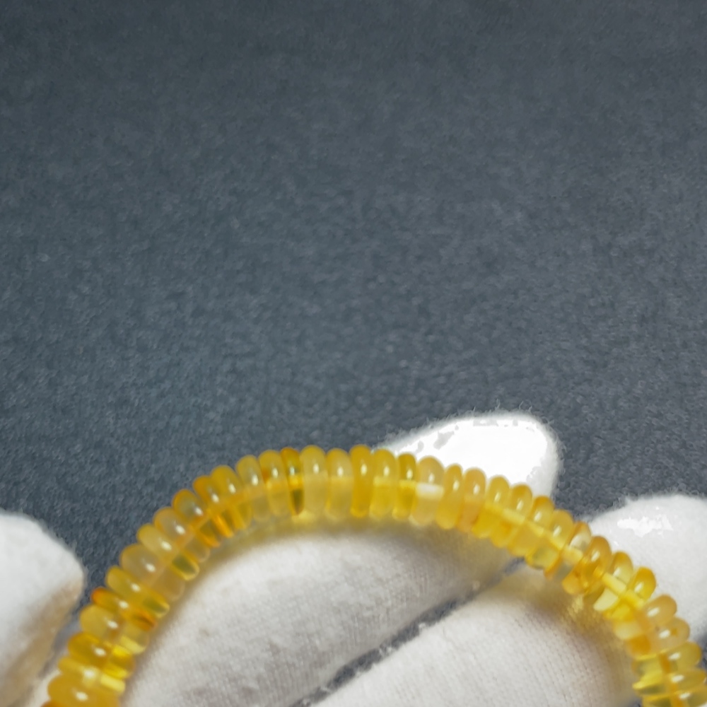 C34009394 Amber Beeswax Bracelet Total Weight Approx. 5.69g Size About 6.8mm