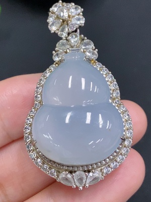 F33857987 Jadeite Gourd Inlaid Pendant Non-Gold Inlaid Total Weight Approx. 18.7g