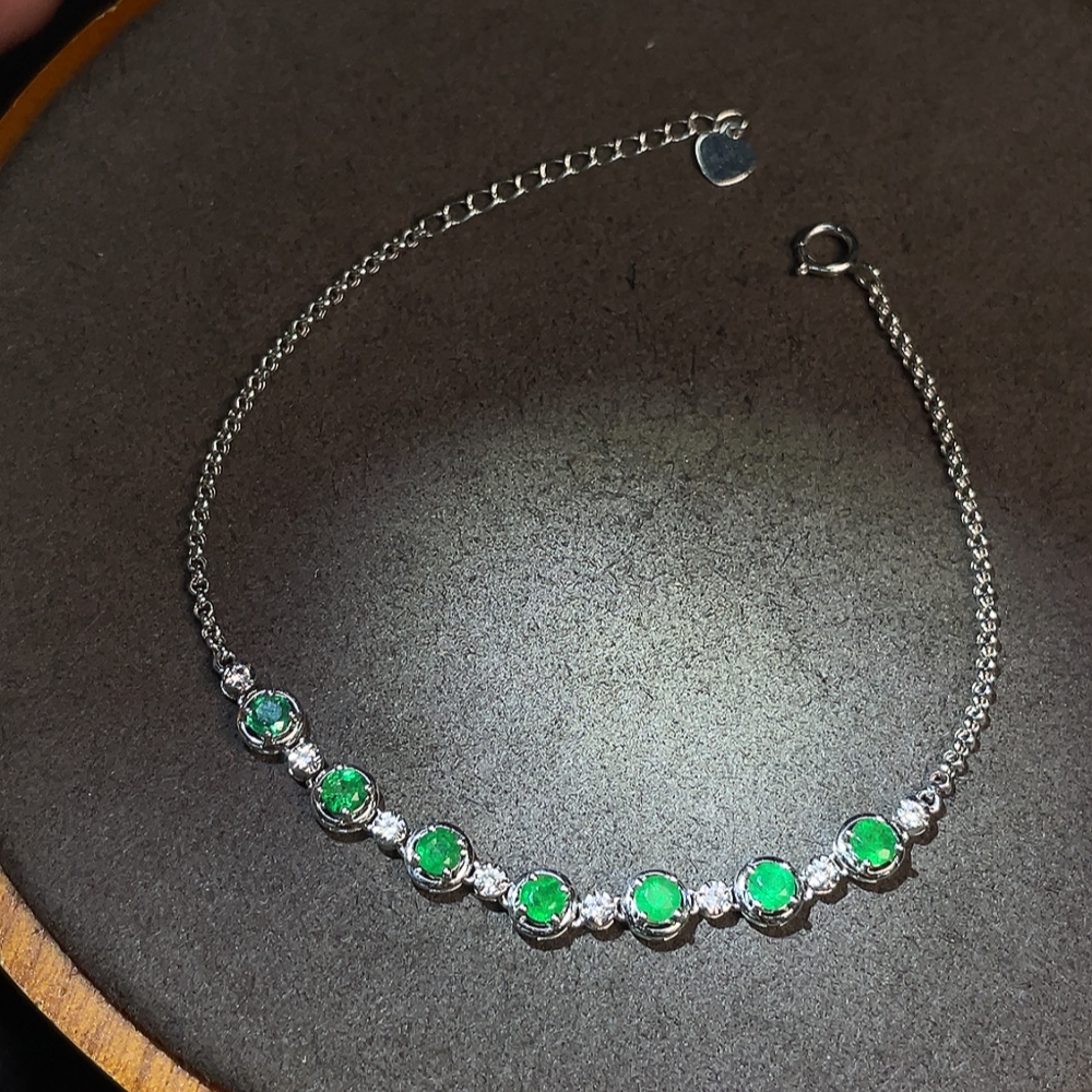 C34008938 Emerald Bracelet Clarity Enhanced Non-Diamond 18K Gold Total Weight Approx. 2.56g
