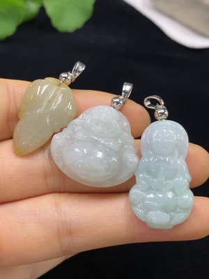 F33911678 Jadeite Pendants Sell as a Lot Non-Gold