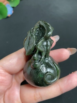 H31678051 Hetian Jade Handheld Piece Gourd Total Weight Approx. 117.2g