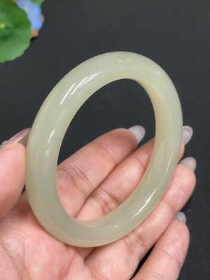 H33901893 Hetian Jade Round Bracelet Size 57.1 Total Weight Approx. 56.6g