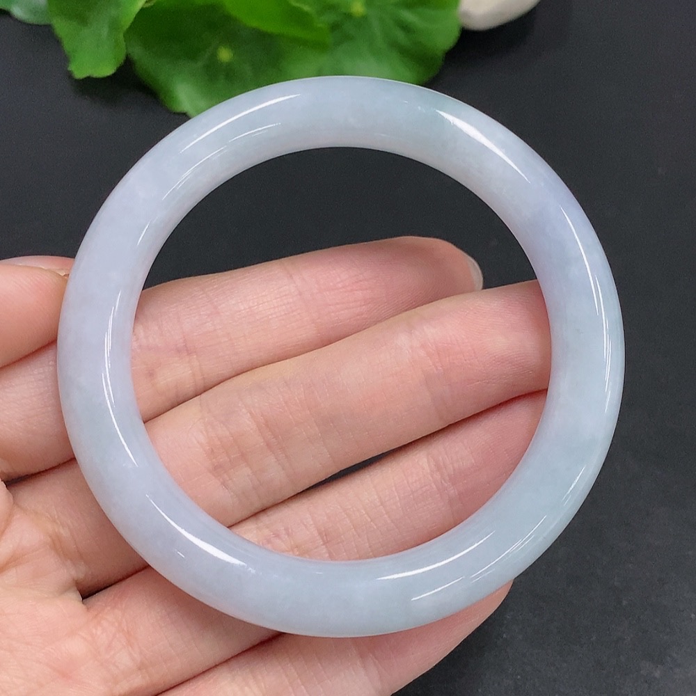 F35078448 Jadeite Round Bangle Total weight about 41g Size 52