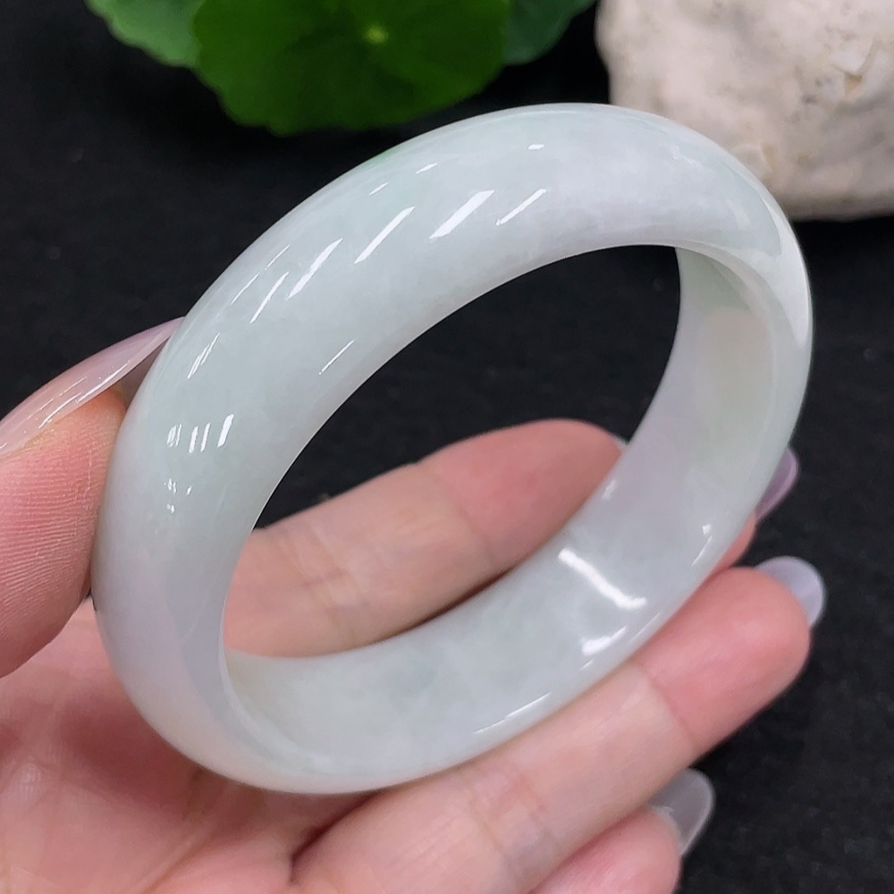 F33918106 Jadeite Round Bangle Size 57.5 Total Weight Approx. 67.9g