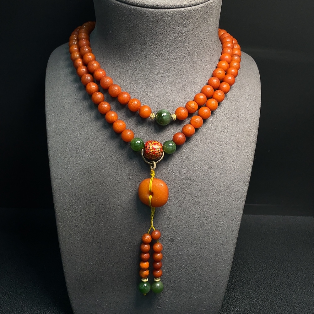 C34992756 Amber Beeswax Bead Necklace with Partial Visible Repairs, Total Weight Approximately 67.55g, Bead Size About 9.1mm, Paired with Hetian Jade, Non-Gold