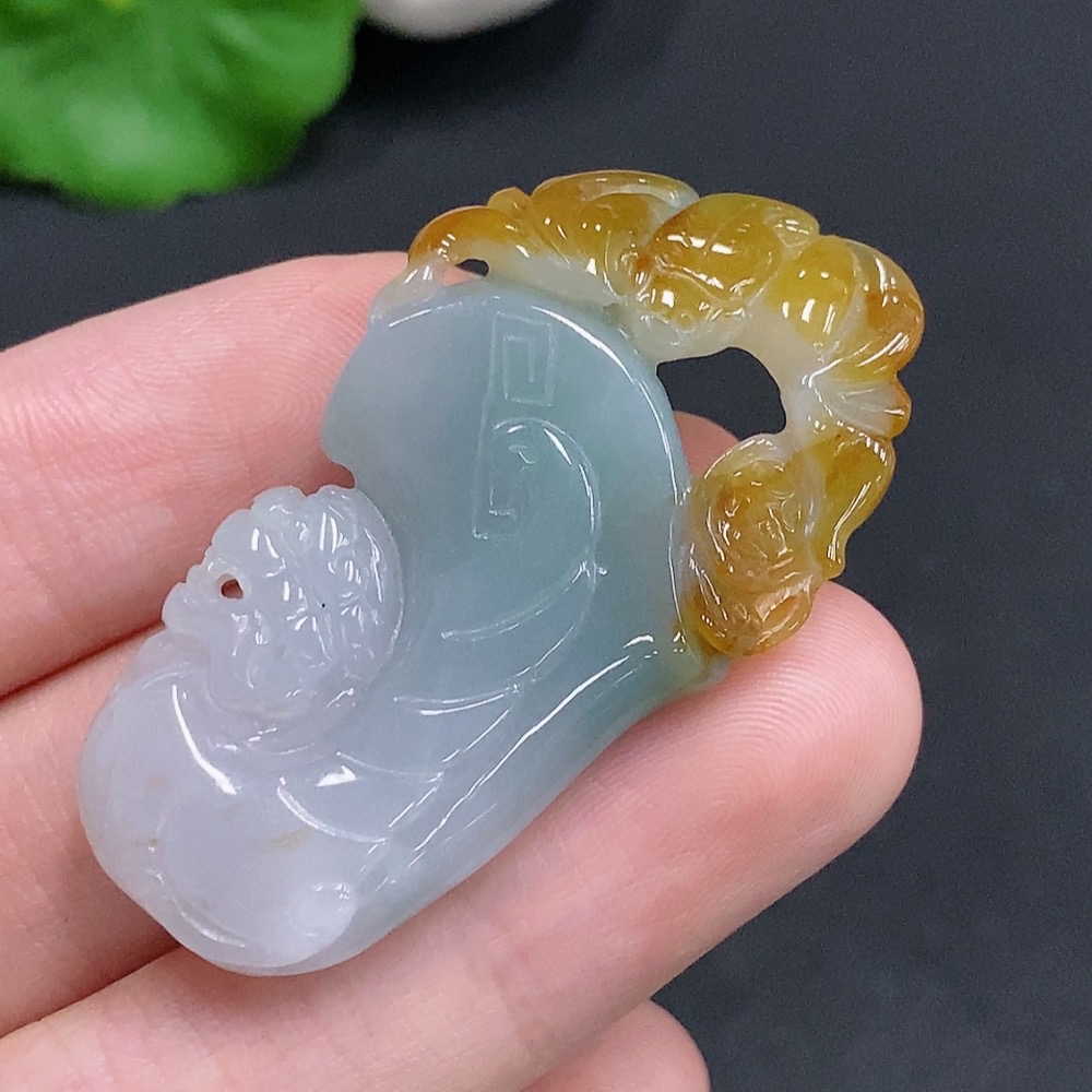 F30457685 Jadeite "Blessing Before Your Eyes" Pendant