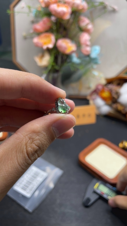 F30572485 Jadeite Inlaid Ring Non-Gold Adjustable Total Weight Approx. 1.93g