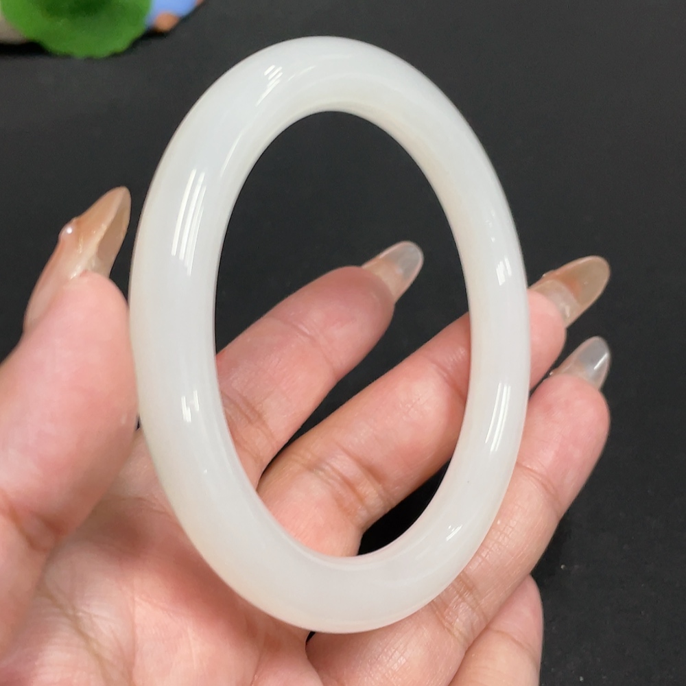 H32782192 Hetian Jade Round Bangle Size 59.2 Total Weight Approx. 42.8g