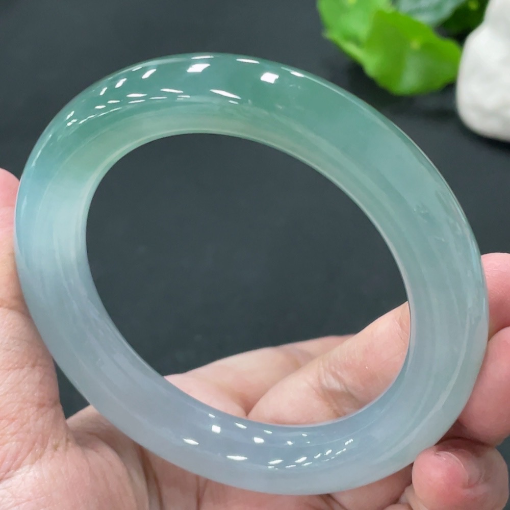 F34019582 Jadeite Round Bangle Size 57.5mm Total Weight Approx. 85.59g