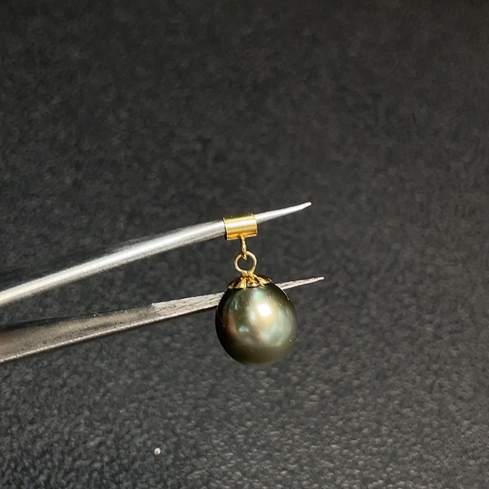 C33920572 Seawater Pearl Pendant Unmarked Surface Gold Content 47% Total Weight Approx. 1.89g Size Approx. 10.3mm