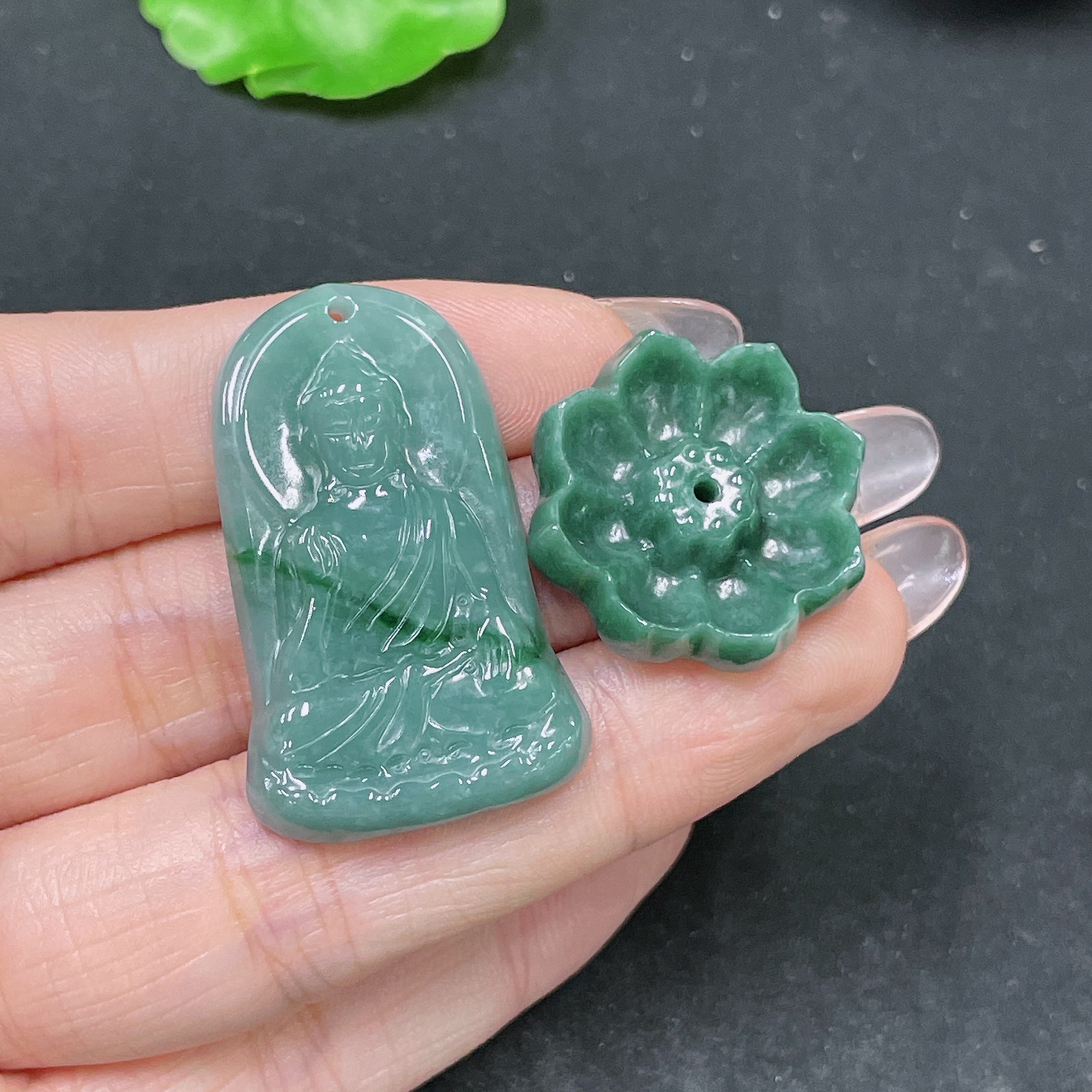 F34064710 Jadeite Pendants Sell as a Lot