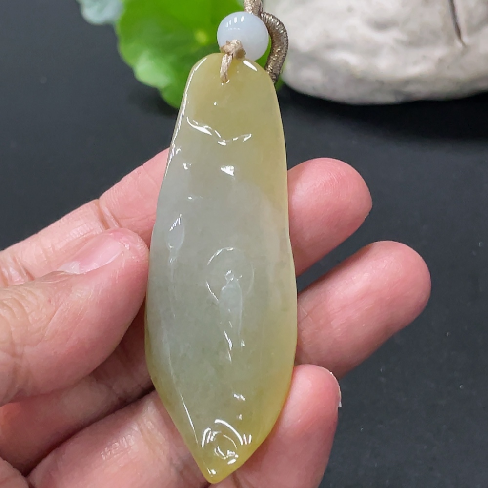 F33936062 Jadeite Enlightenment Pendant