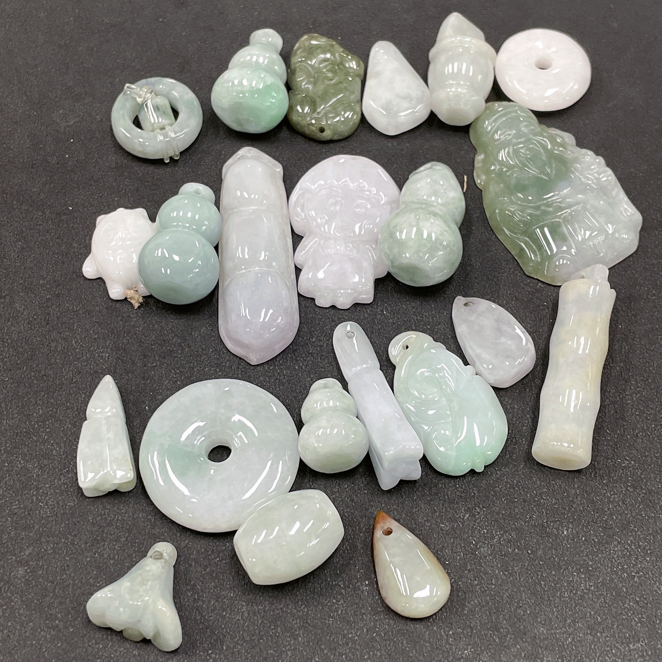 F08846766 Jadeite Pendant