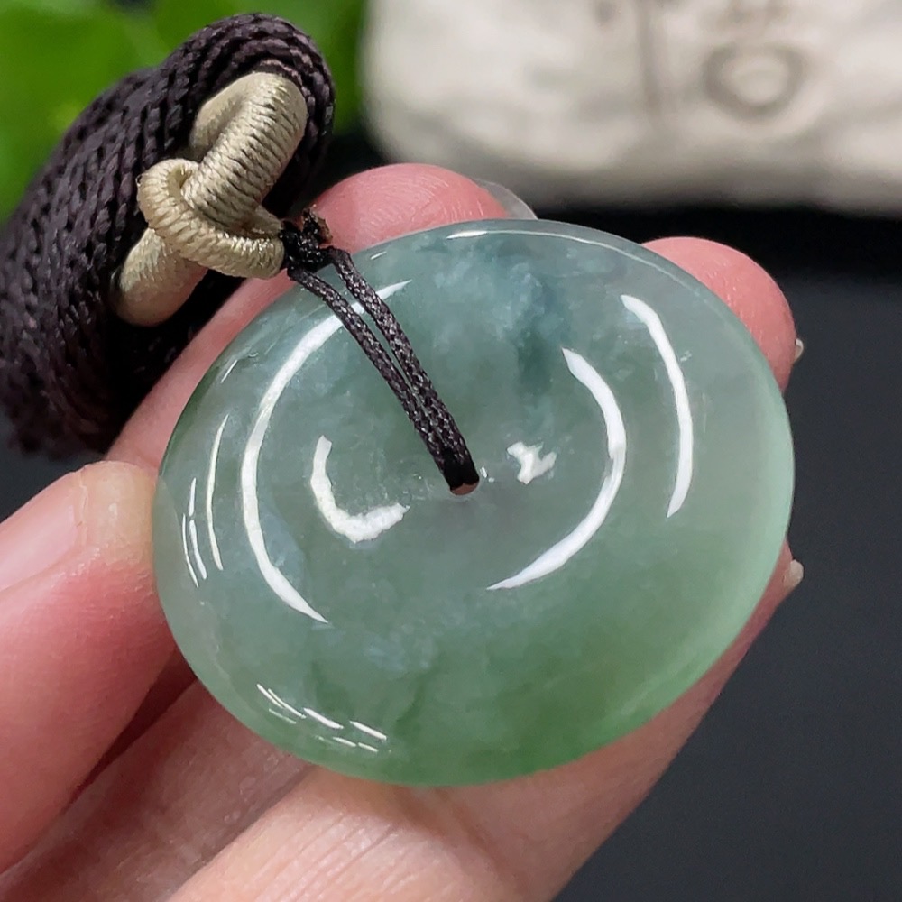 F30520364 JadeitePeace Button Pendant