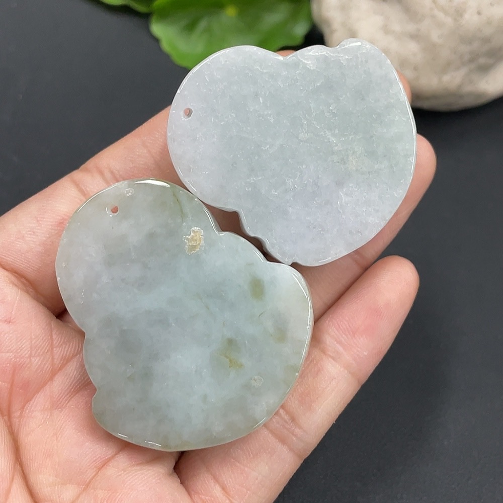 F18041755 Jadeite Buddha Pendant Sell as a Lot