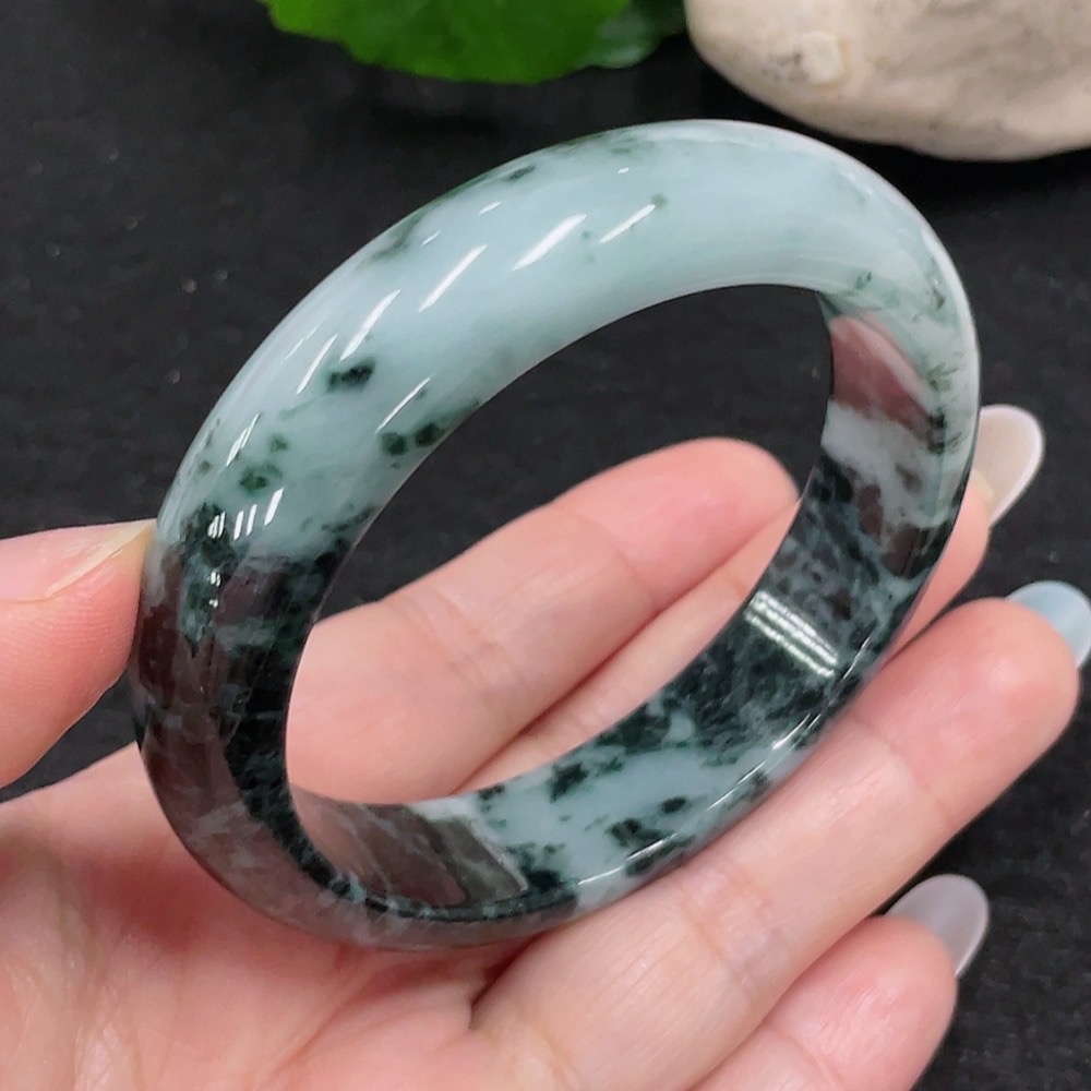 F33899740 Jadeite Round Bangle Size 55.7 Total Weight Approx. 57.3g (Including Other Mineral Components)