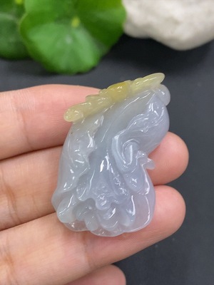 F15703091 Jadeite Cabbage Pendant