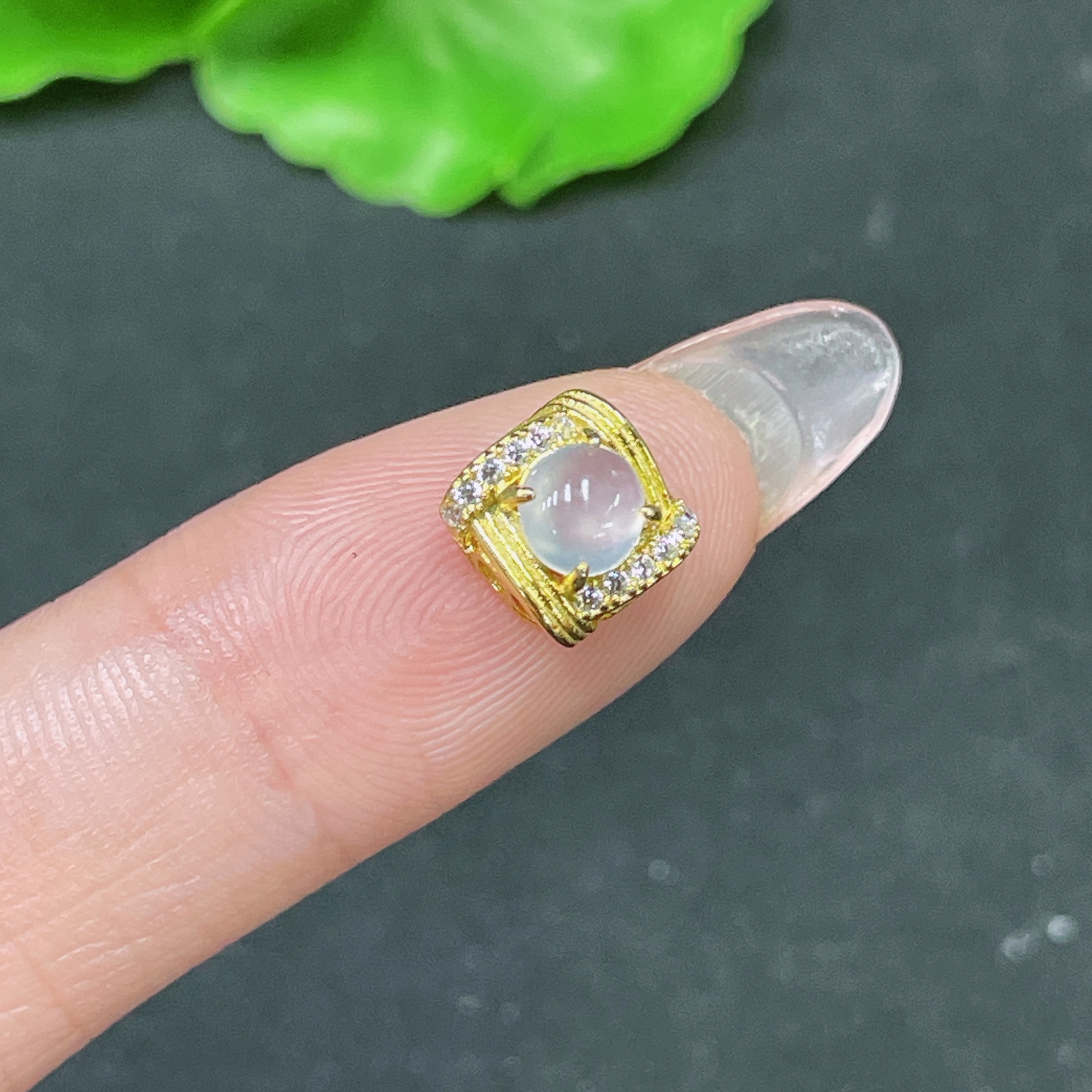 F34046967 Jadeite Inlay Non-Gold Non-Diamond Total Weight Approx. 0.8g