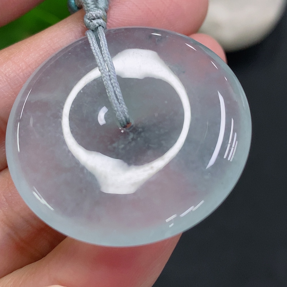 F33882433 Jadeite Safety Buckle, total weight including rope approx. 14.5g