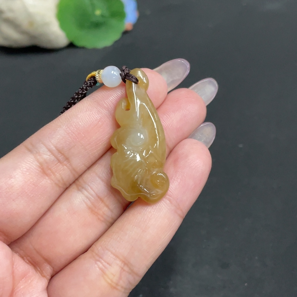 H34972142 Hetian Jade Pendant - Ruyi