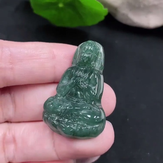 F35129041 Jadeite Guanyin Pendant Total Weight Approx. 9.5g
