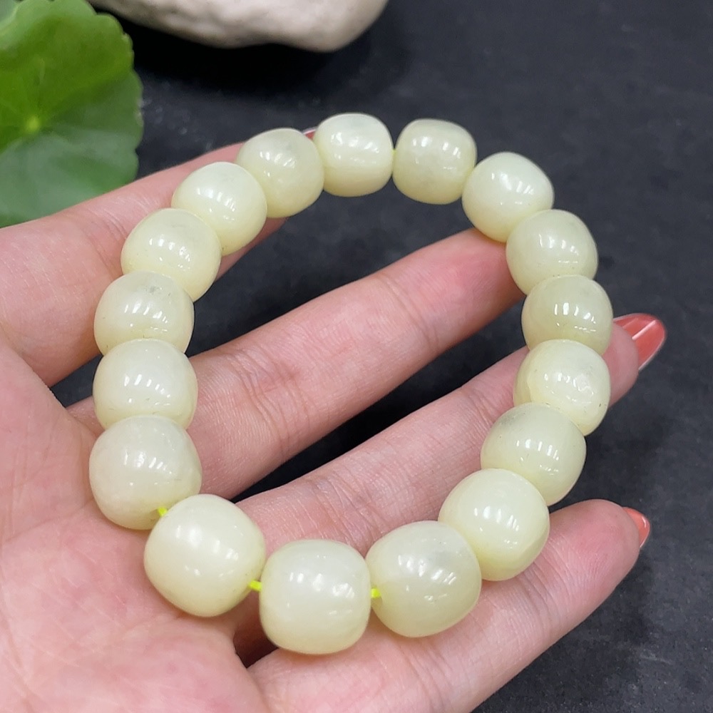H34979800 Hetian Jade Bracelet   Approx.11.3mm   Total Weight Approx.44.2g