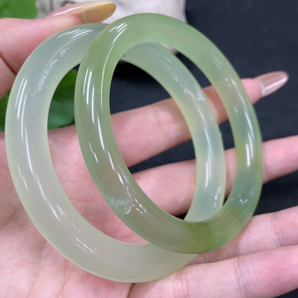 H32724784 Xiuyu (serpentine jade)