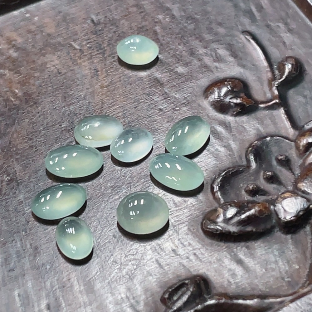 F29432860 Jadeite Cabochon