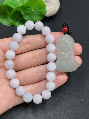 F31687927 Jadeite Pendant + Bracelet with Non-Jadeite Beads