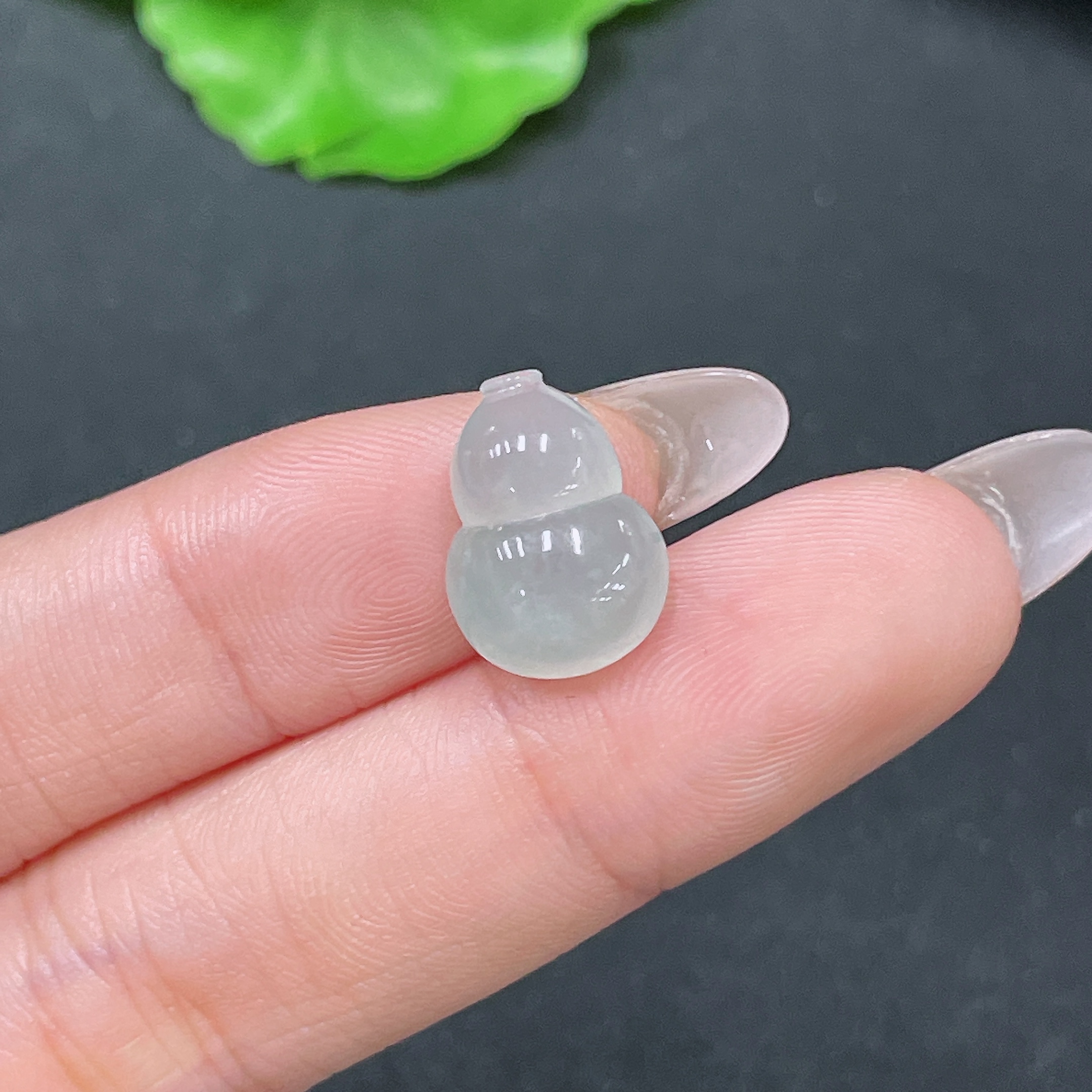 F35138426 Jadeite Gourd Pendant Total Weight Approx. 1.37g