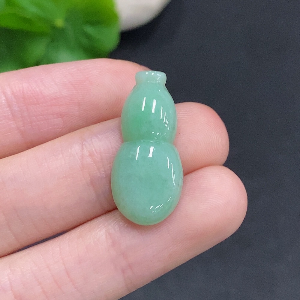 F35078589 Jadeite Gourd Pendant Total Weight Approx. 2g