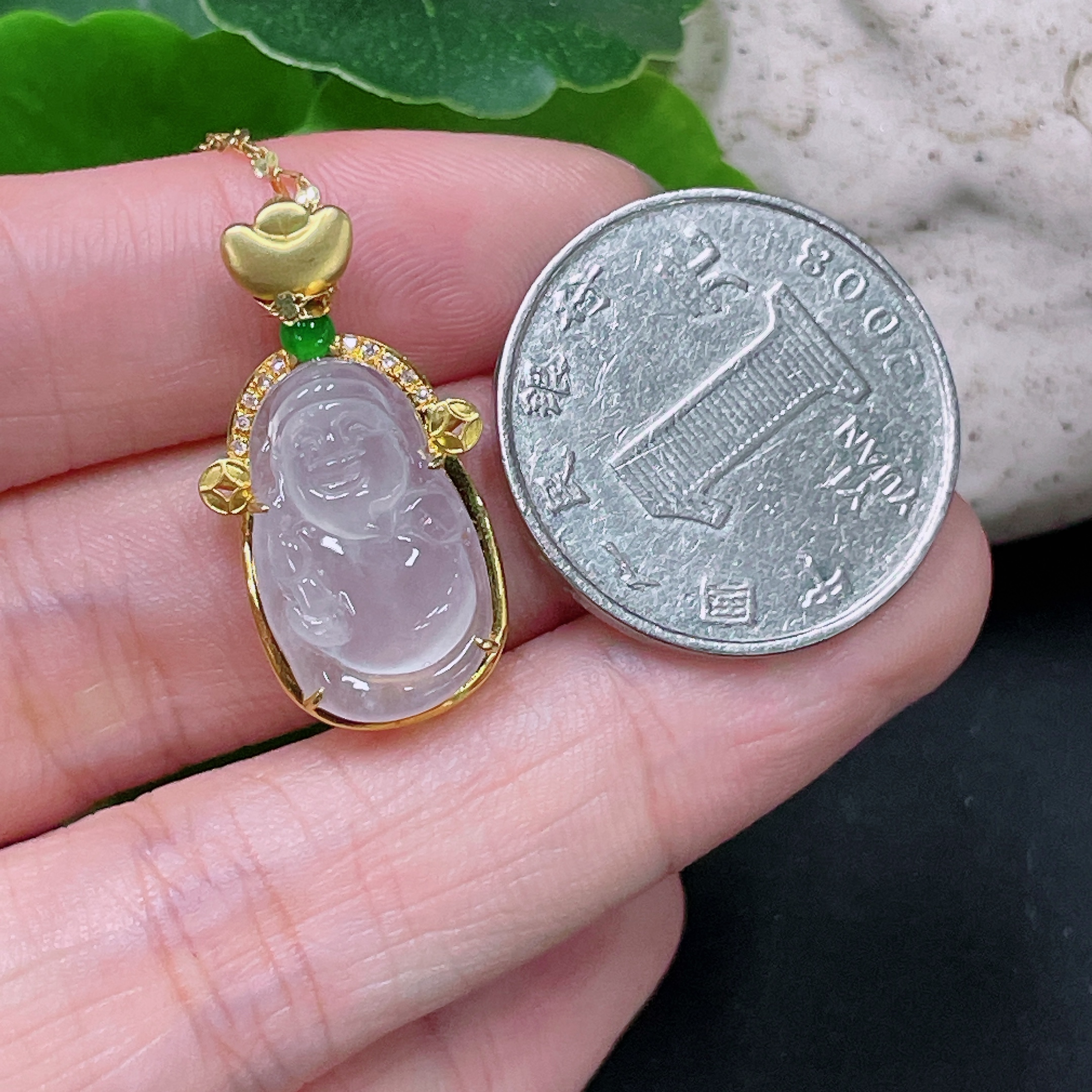 F33893222 Jadeite inlaid God of Wealth pendant 18k total product weight approximately 3.04g including chain