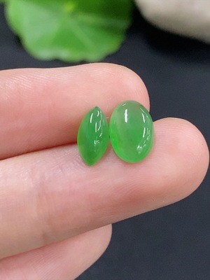 F46548260 翡翠蛋面镶嵌件 一手走 货品总重约0.5g