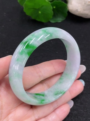 F33872969 Jadeite Round Bangle Size 56.7 Total Weight Approx. 60.8g (with Other Mineral Components) (Cracked)