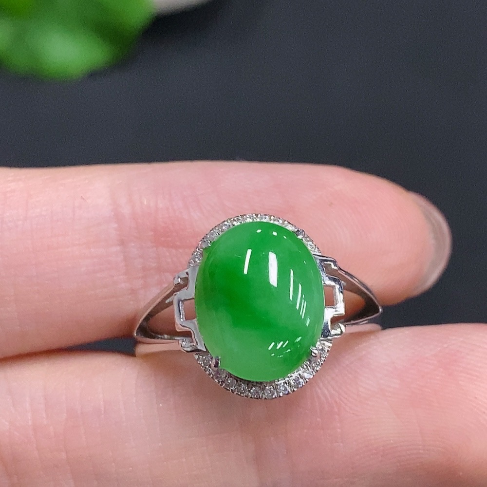 F35079260 Jadeite Cabochon Ring Unmarked 18K Gold Approx. 2.7g Size 18 With Diamond Accents
