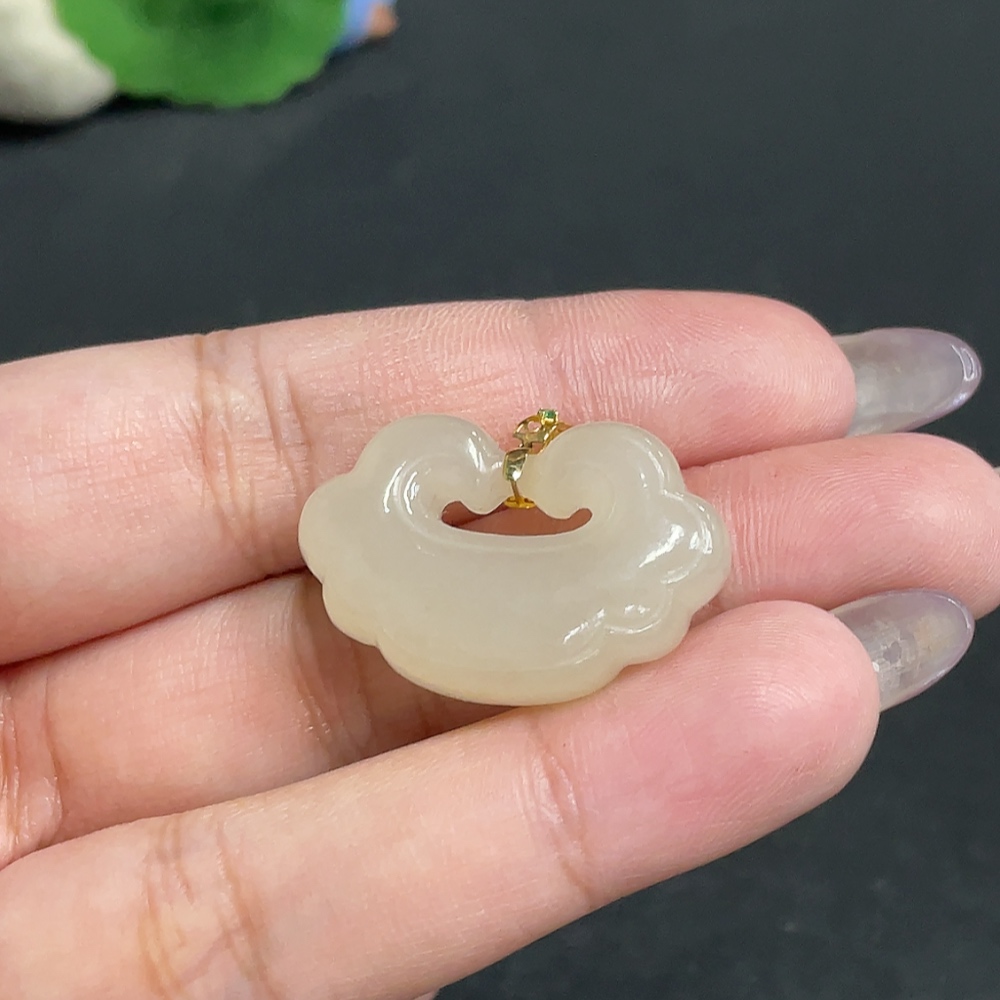 H34957083 Hetian Jade Inlaid Pendant Ruyi Total Weight About 7.9g 18k