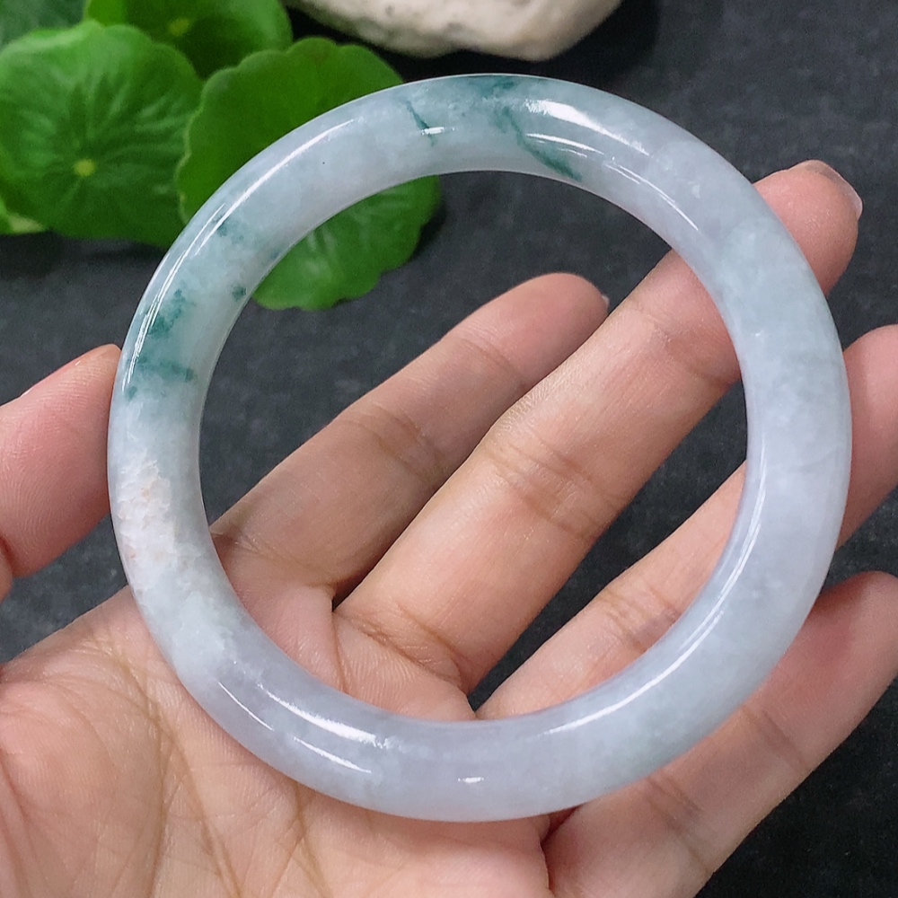 F34977037 Jadeite Round Bangle, Total Weight Approx. 47.9g, Size 55.1, with Breakage/Defects