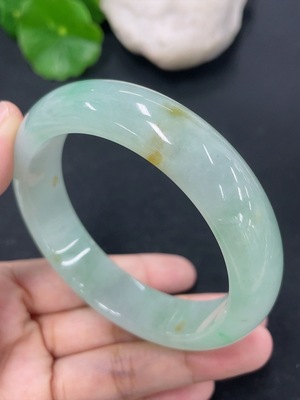 F46486155 翡翠正圈手镯 圈口55.4 货品总重约63.06g