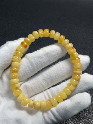 C34041652 Amber Beeswax Bracelet, Total weight about 11.05g, Size about 8.5mm