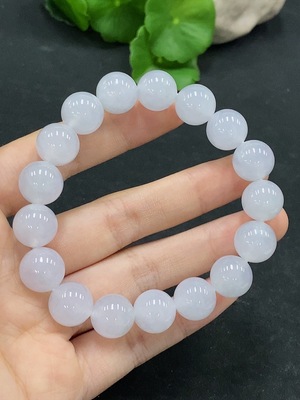 F31605290 Jadeite Bracelet approx. 12mm, total weight approx. 51.76g