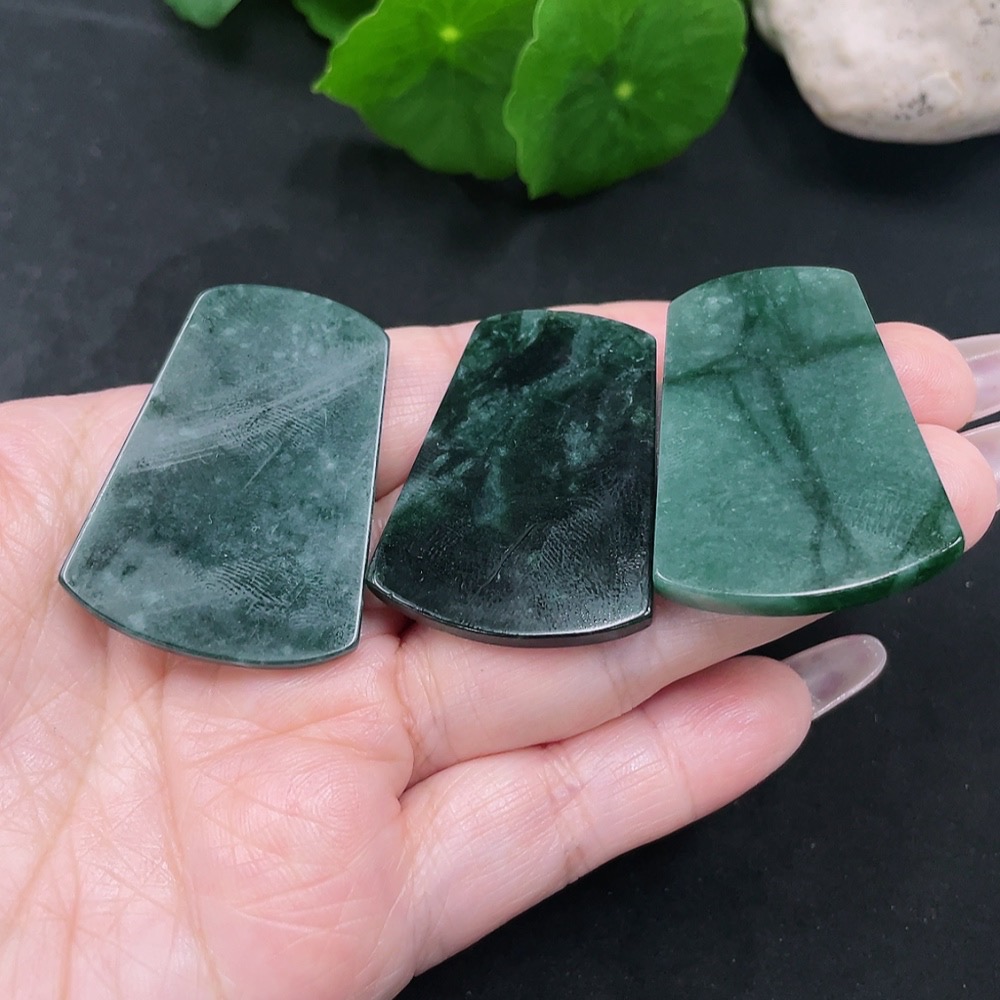 F35082967 Jadeite Plain Pendant Sell as a Lot