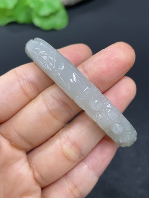 H41870656 和田玉花开富贵手牌      货品总重约17.9g     配链非和田玉