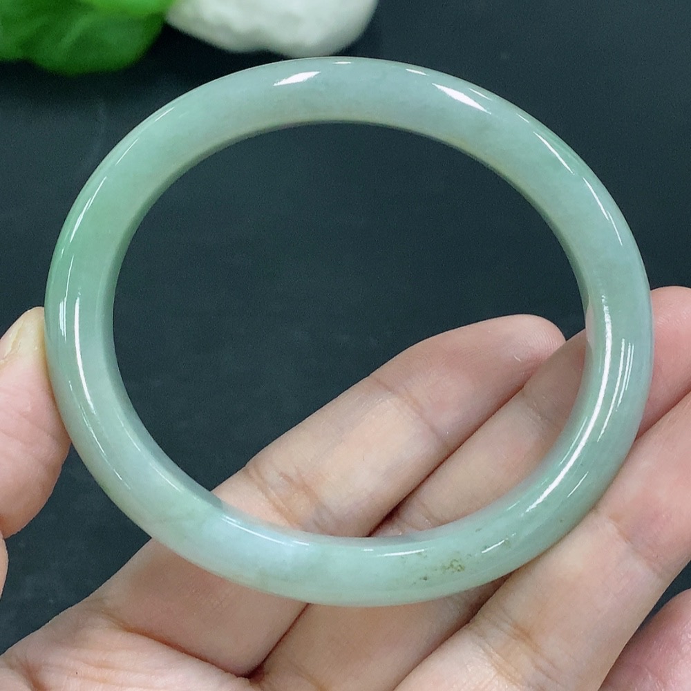 F24811664 Jadeite Imperial Concise Bangle Size 57/49.8 Total Weight Approx. 37.3g